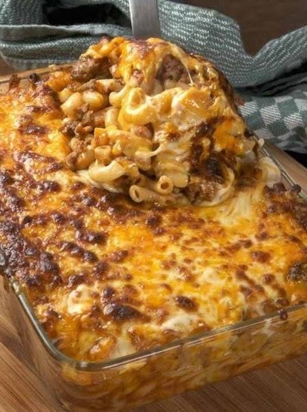 The Ultimate Comfort Food for Family Dinners 461686158_565098452745185_5469304202427208360_n