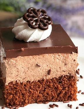 Hungarian Decadent Chocolate Cake🇭🇺.. Capture d’écran 2025-04-23 132439