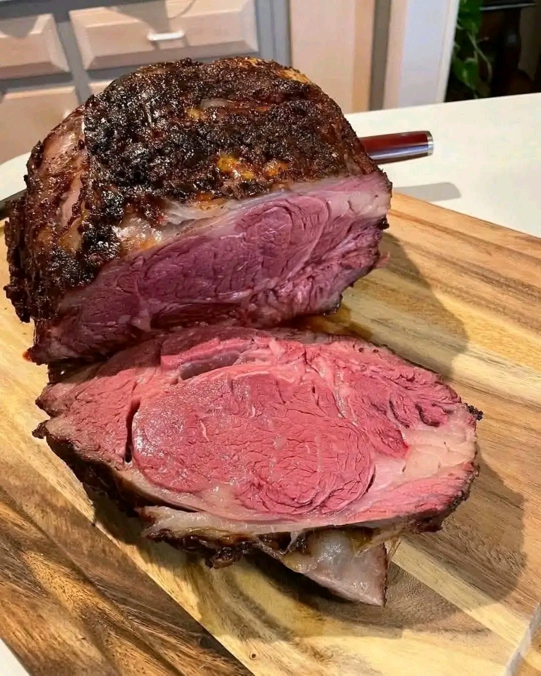 Herb-Crusted Prime Rib ā The Crown 1762038382718