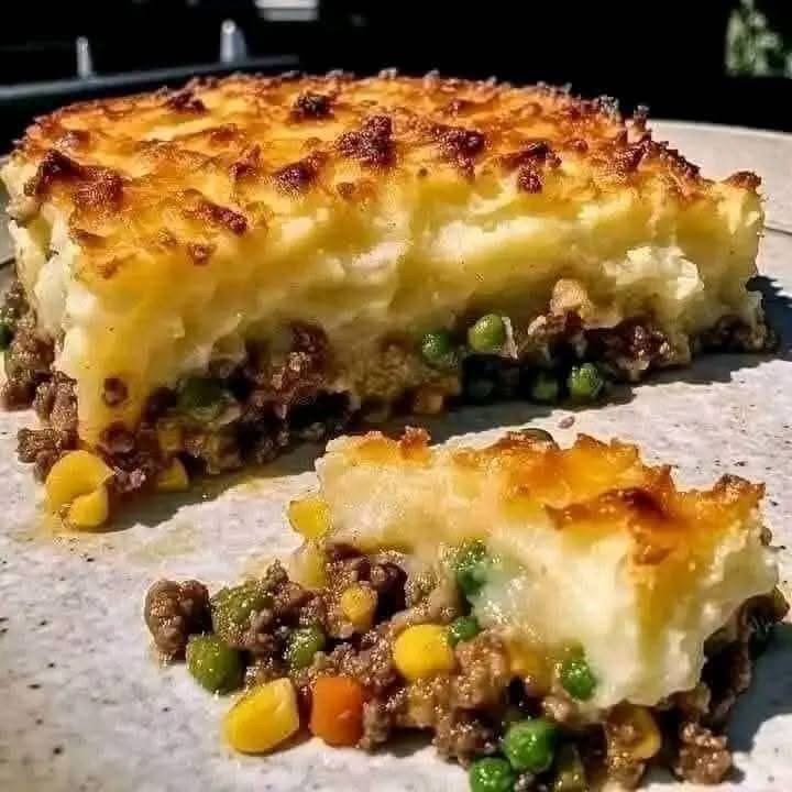 Shepherd’s Pie: A Complete Guide 4BCBBB67-F3EB-4926-9EE8-0234D165B955