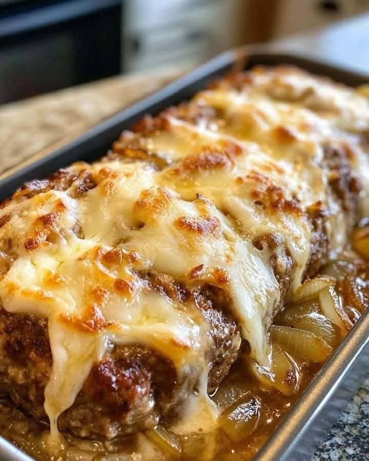 🧅🧀🍖 Cheesy French Onion Meatloaf IMG_3335